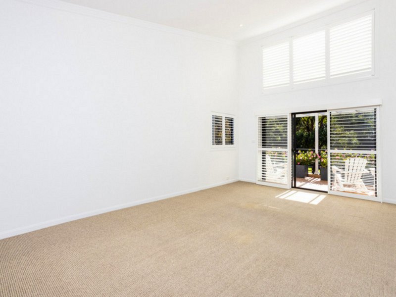 Photo - 13 Fern Circuit, Warriewood NSW 2102 - Image 6