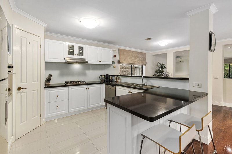 Photo - 13 Ferrier Court, Rowville VIC 3178 - Image 7