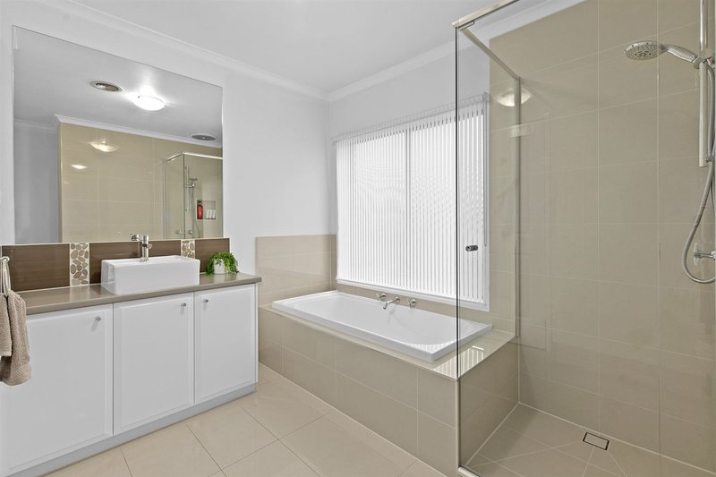 Photo - 13 Ferrier Court, Rowville VIC 3178 - Image 18