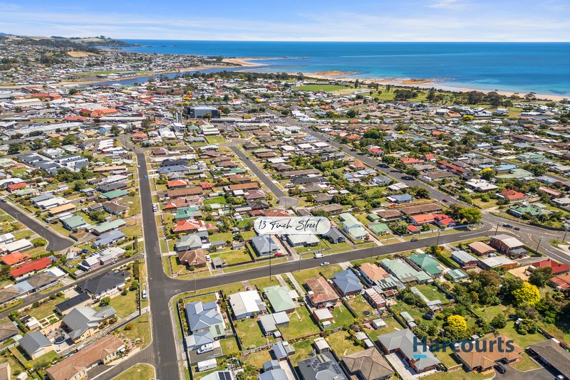 Photo - 13 Finch Street, Ulverstone TAS 7315 - Image 2