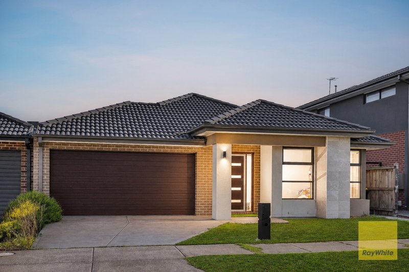Photo - 13 Finders Circuit, Truganina VIC 3029 - Image 2