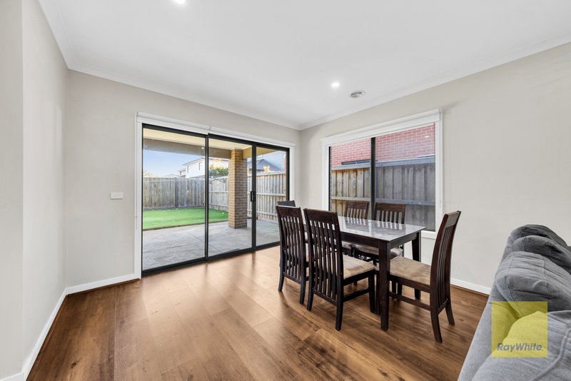 Photo - 13 Finders Circuit, Truganina VIC 3029 - Image 7