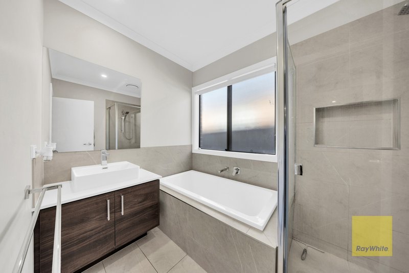 Photo - 13 Finders Circuit, Truganina VIC 3029 - Image 12