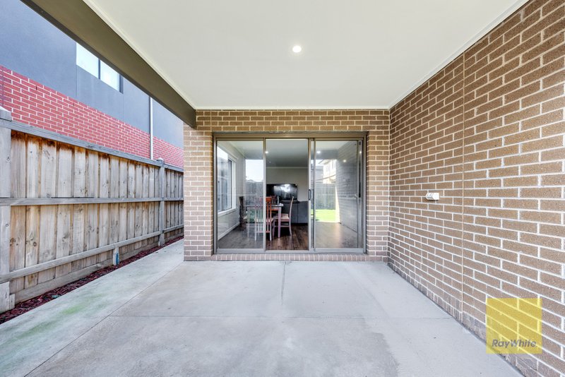 Photo - 13 Finders Circuit, Truganina VIC 3029 - Image 14