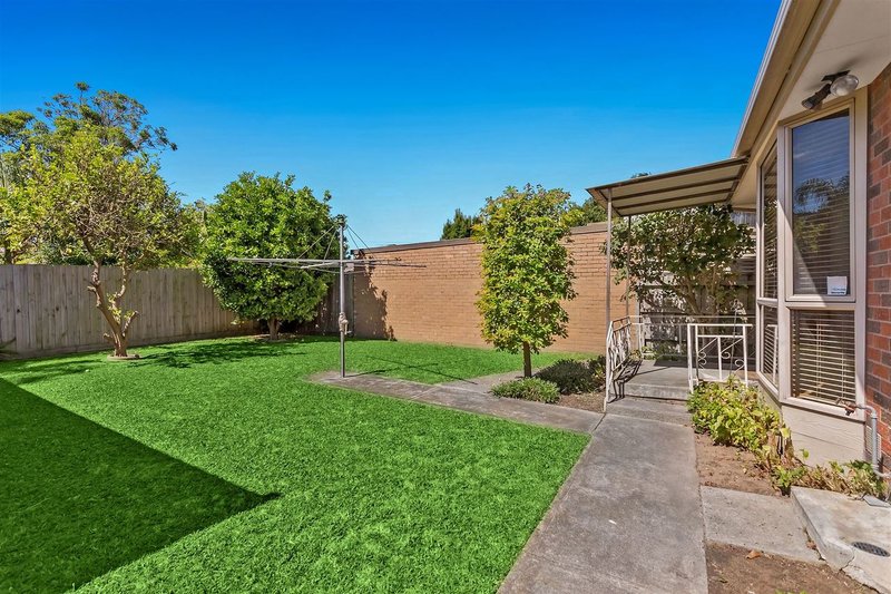 Photo - 13 Finsbury Court, Dandenong North VIC 3175 - Image 8