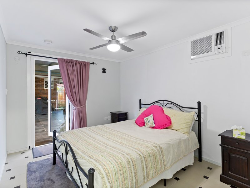 Photo - 13 Fiona St , Beachmere QLD 4510 - Image 13