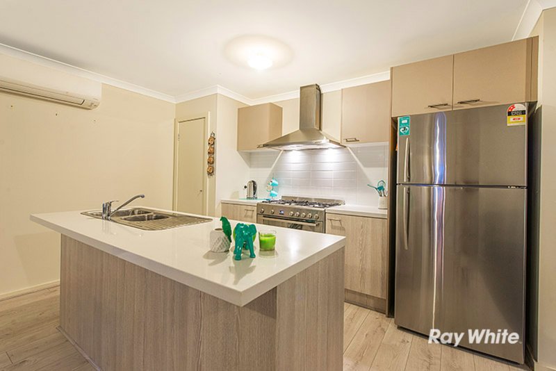 Photo - 13 Firebird Street, Cranbourne East VIC 3977 - Image 2