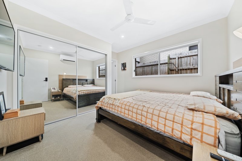 Photo - 13 First Street, Holmview QLD 4207 - Image 6