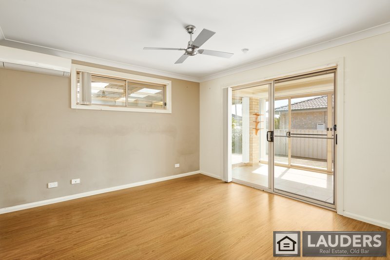 Photo - 13 Flagtail Avenue, Old Bar NSW 2430 - Image 8