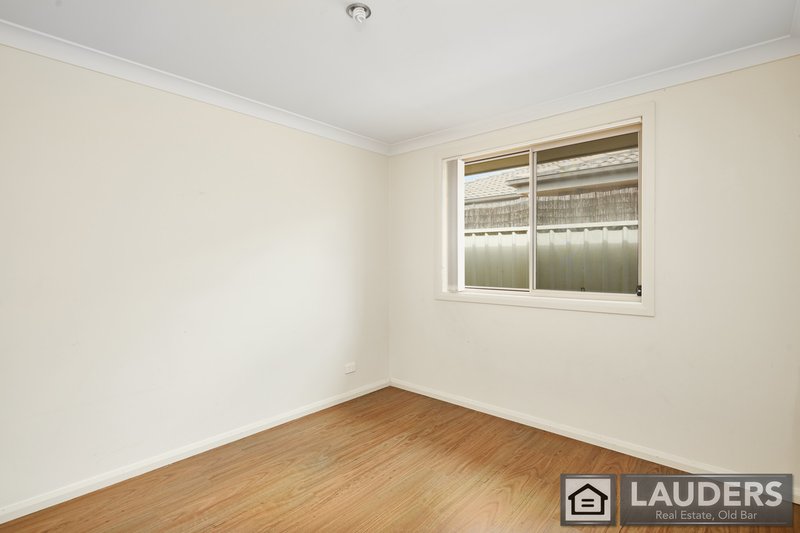 Photo - 13 Flagtail Avenue, Old Bar NSW 2430 - Image 12