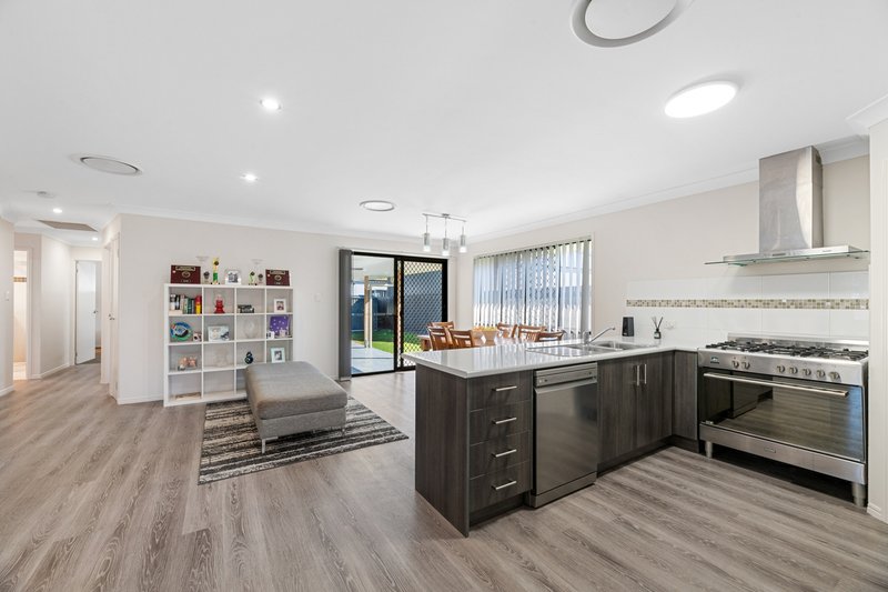 Photo - 13 Flinders Parade, Deception Bay QLD 4508 - Image 2