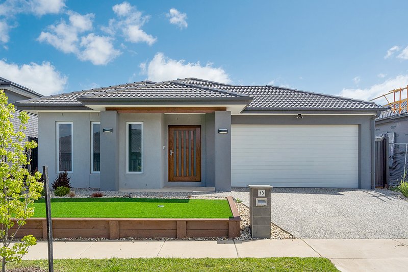 13 Flores Road, Craigieburn VIC 3064