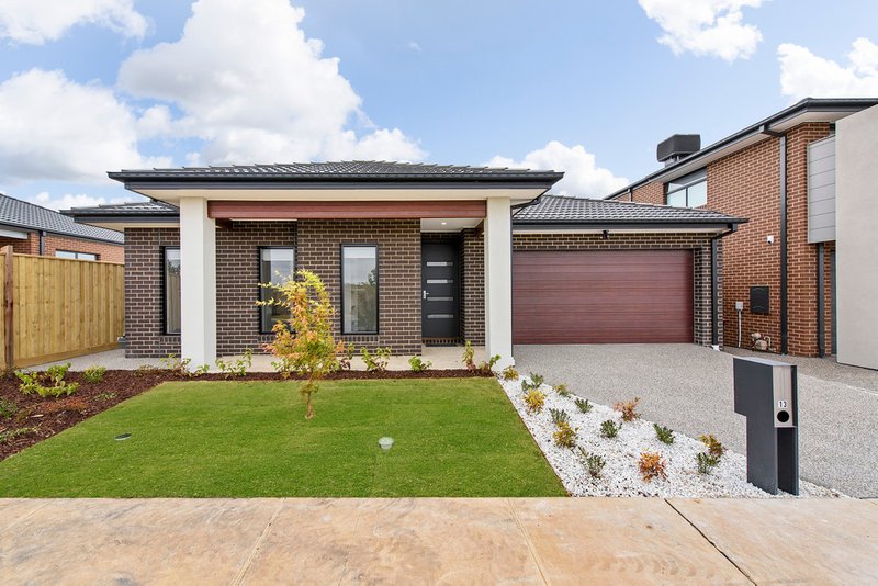 13 Florey Avenue, Fraser Rise VIC 3336