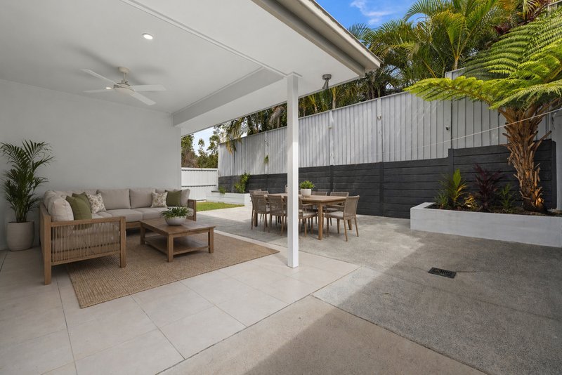 Photo - 13 Forbes Crescent, Upper Kedron QLD 4055 - Image 6