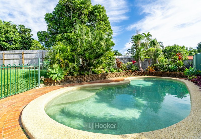 Photo - 13 Forestgum Grove, Regents Park QLD 4118 - Image 2