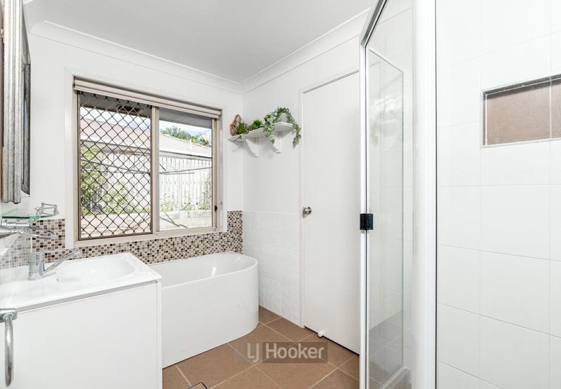 Photo - 13 Forestgum Grove, Regents Park QLD 4118 - Image 13