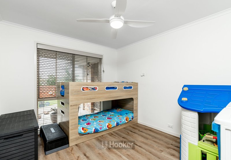 Photo - 13 Forestgum Grove, Regents Park QLD 4118 - Image 14