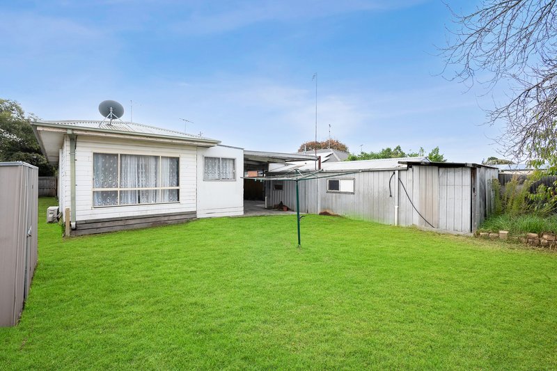 Photo - 13 Forster Street, Norlane VIC 3214 - Image 7