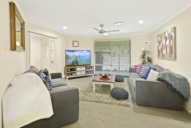 Photo - 13 Forsyth Place, Mooloolah Valley QLD 4553 - Image 7