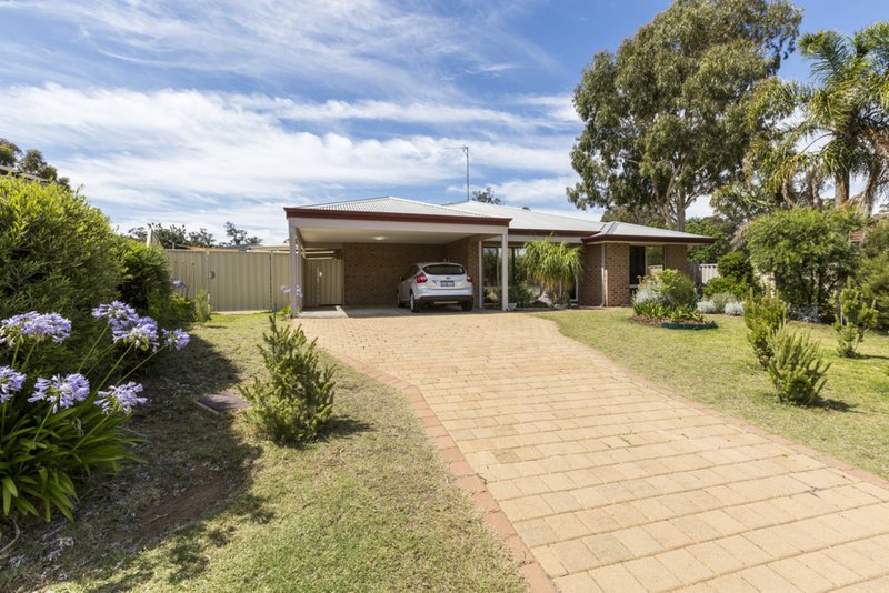 Photo - 13 Fradelos Place, Usher WA 6230 - Image 2