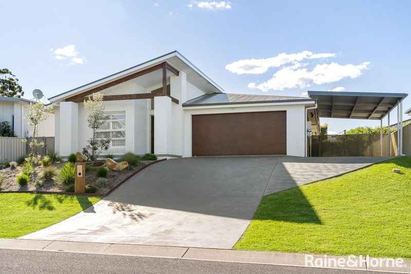 Photo - 13 Frangipani Avenue, Ulladulla NSW 2539 - Image 1