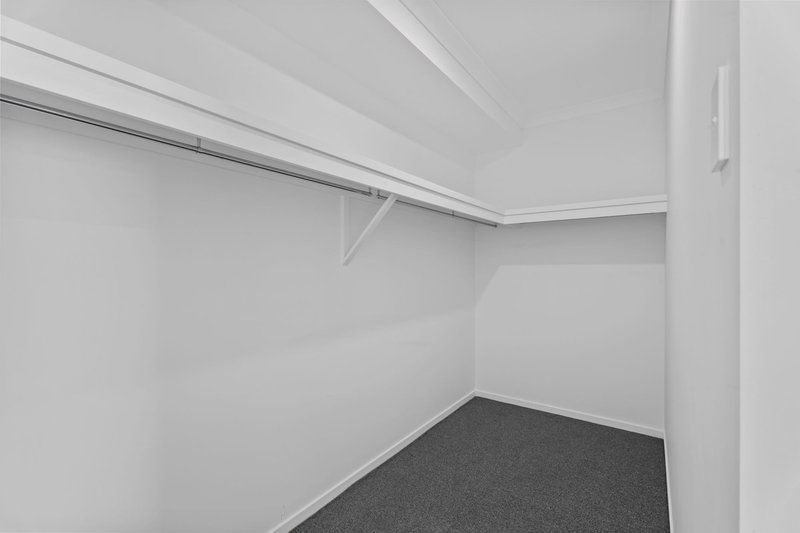 Photo - 13 Frederick Circuit, Eli Waters QLD 4655 - Image 6