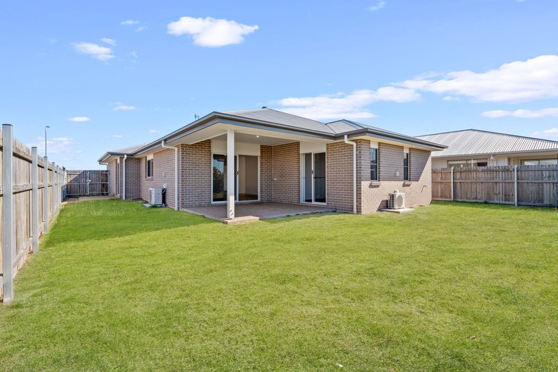 Photo - 13 Frederick Circuit, Eli Waters QLD 4655 - Image 13