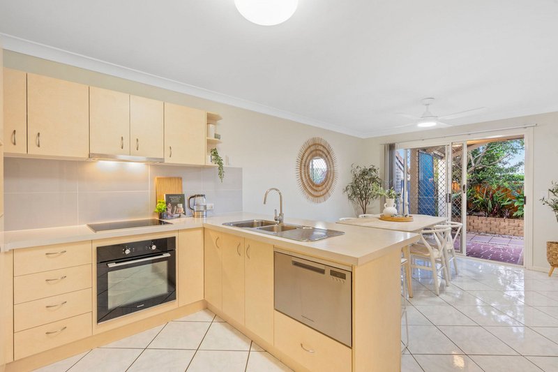 Photo - 13 Fresco Street, Albany Creek QLD 4035 - Image 5