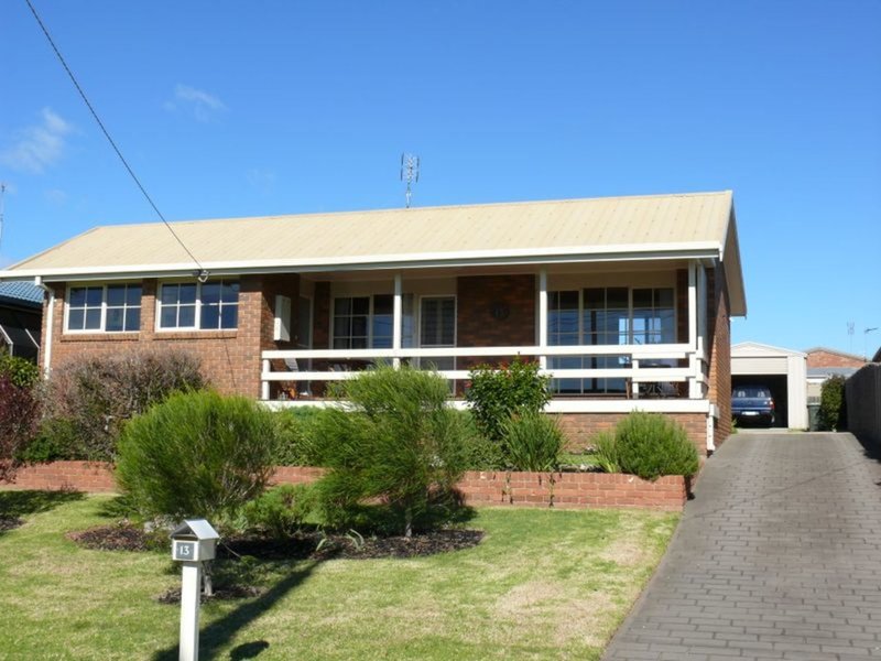 Photo - 13 Fullarton Drive, Paynesville VIC 3880 - Image 1