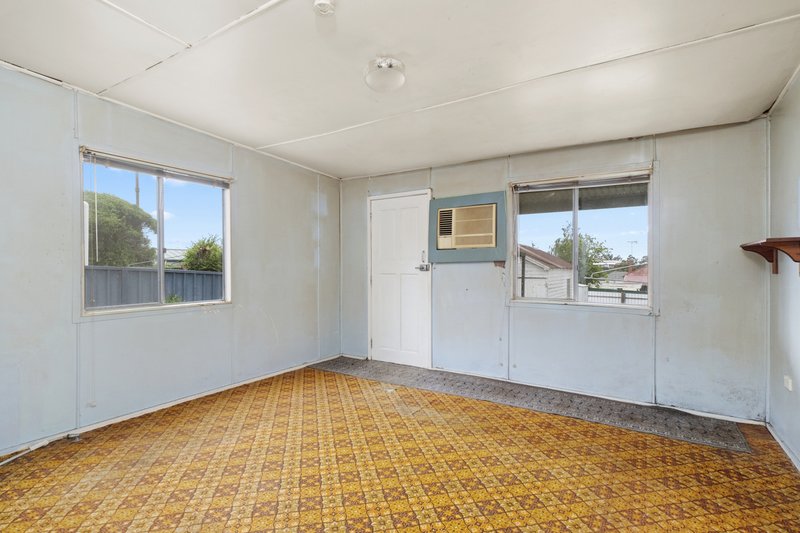 Photo - 13 Furner Street, Goulburn NSW 2580 - Image 12