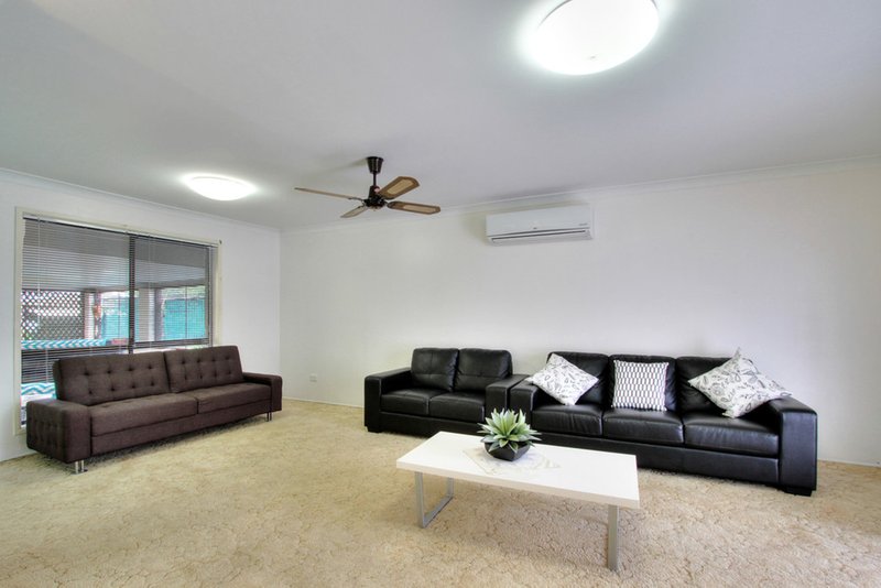 Photo - 13 Gamenya Drive, Springwood QLD 4127 - Image 12