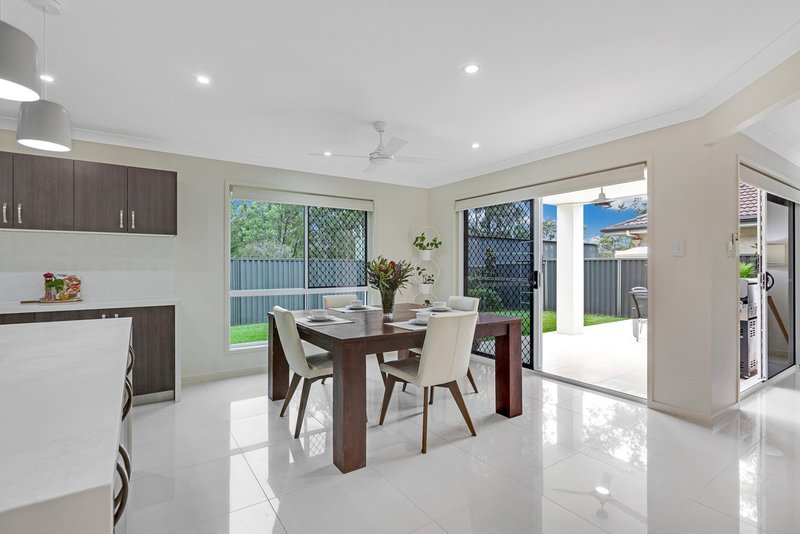 Photo - 13 Gardenia Place, Bridgeman Downs QLD 4035 - Image 3