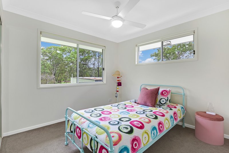 Photo - 13 Gardenia Place, Bridgeman Downs QLD 4035 - Image 17