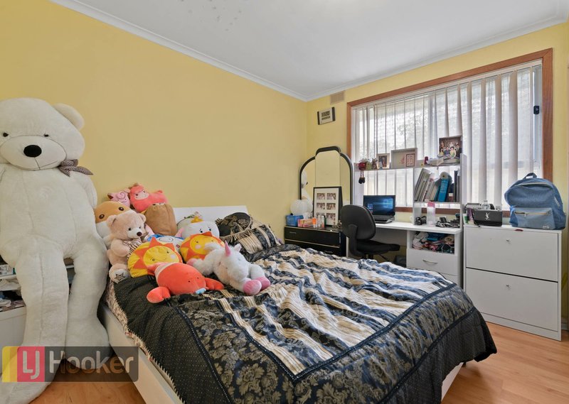 Photo - 13 Garnsworthy St , Springvale VIC 3171 - Image 8