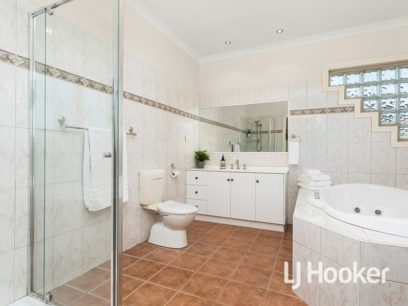 Photo - 13 Gellibrand Close, Seabrook VIC 3028 - Image 9