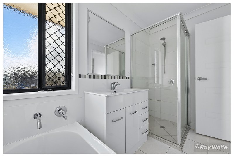 Photo - 13 Geoff Wilson Drive, Norman Gardens QLD 4701 - Image 20