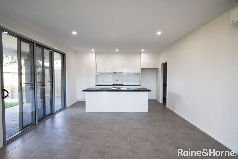 Photo - 1/3 Gilbert Court, Scoresby VIC 3179 - Image 5