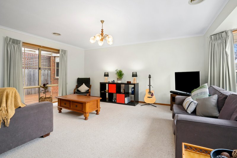 Photo - 13 Gillean Place, Lara VIC 3212 - Image 3