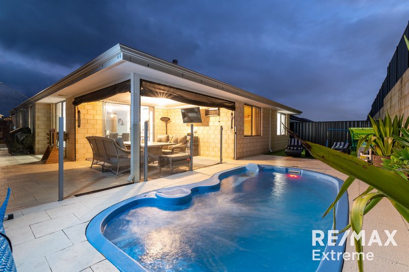 13 Gippsland Way, Banksia Grove WA 6031