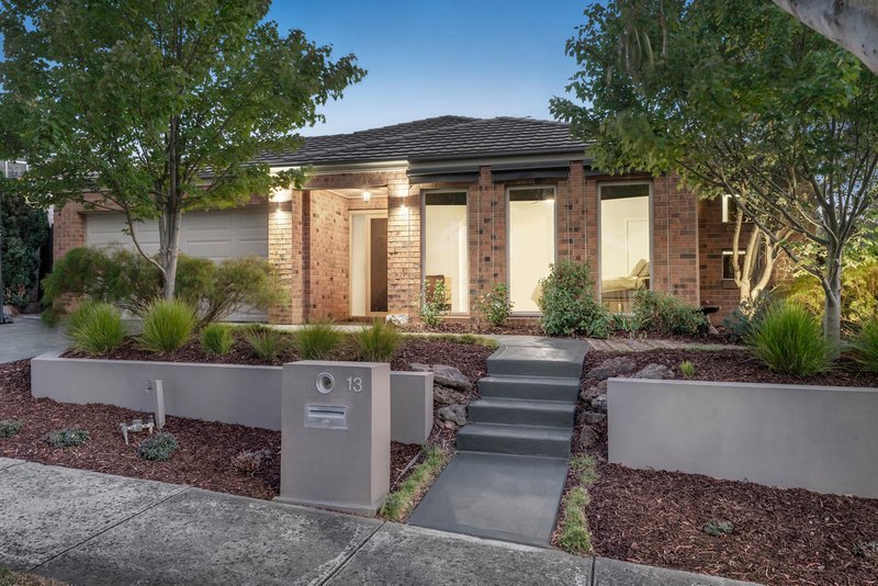 13 Glass Crescent, Doreen VIC 3754