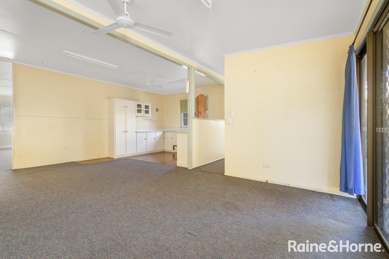 Photo - 13 Glegg Street, West Gladstone QLD 4680 - Image 4