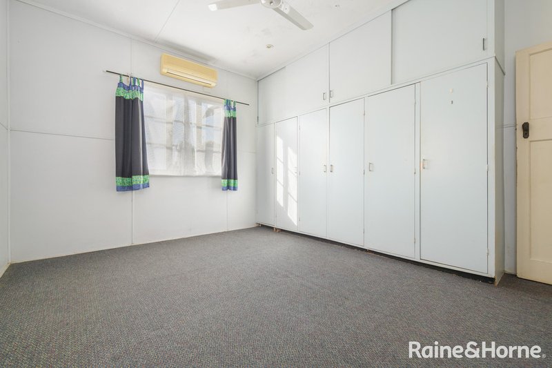 Photo - 13 Glegg Street, West Gladstone QLD 4680 - Image 9