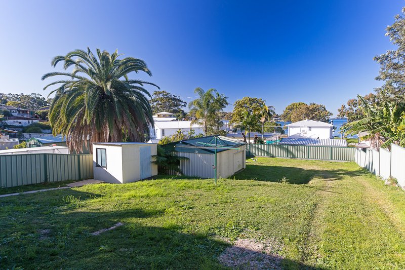 Photo - 13 Glen Avenue, Arcadia Vale NSW 2283 - Image 10