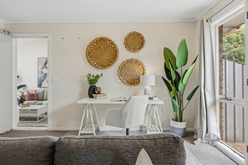 Photo - 13 Glendenning Street, Canadian VIC 3350 - Image 5