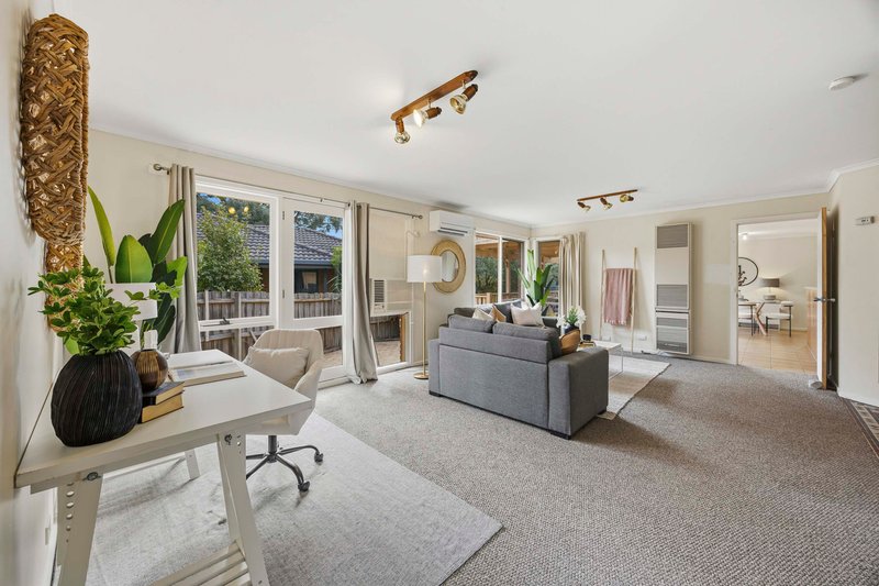 Photo - 13 Glendenning Street, Canadian VIC 3350 - Image 6