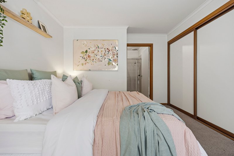 Photo - 13 Glendenning Street, Canadian VIC 3350 - Image 13
