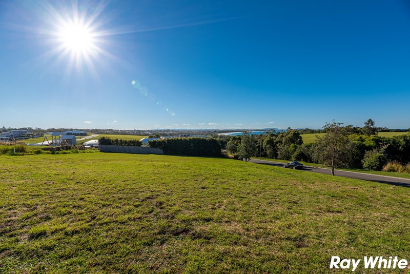 13 Glenelg Crescent, Red Head NSW 2430