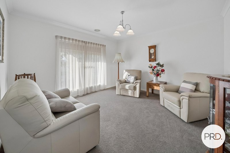 Photo - 13 Glenferrie Drive, Shepparton VIC 3630 - Image 6