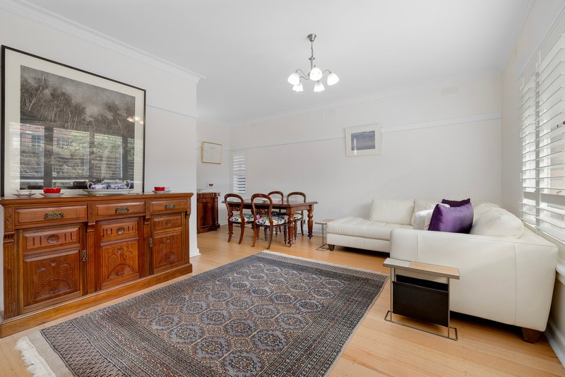 Photo - 1/3 Gleniffer Avenue, Brighton East VIC 3187 - Image 2