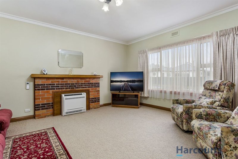 Photo - 13 Goddard Street, Ulverstone TAS 7315 - Image 4